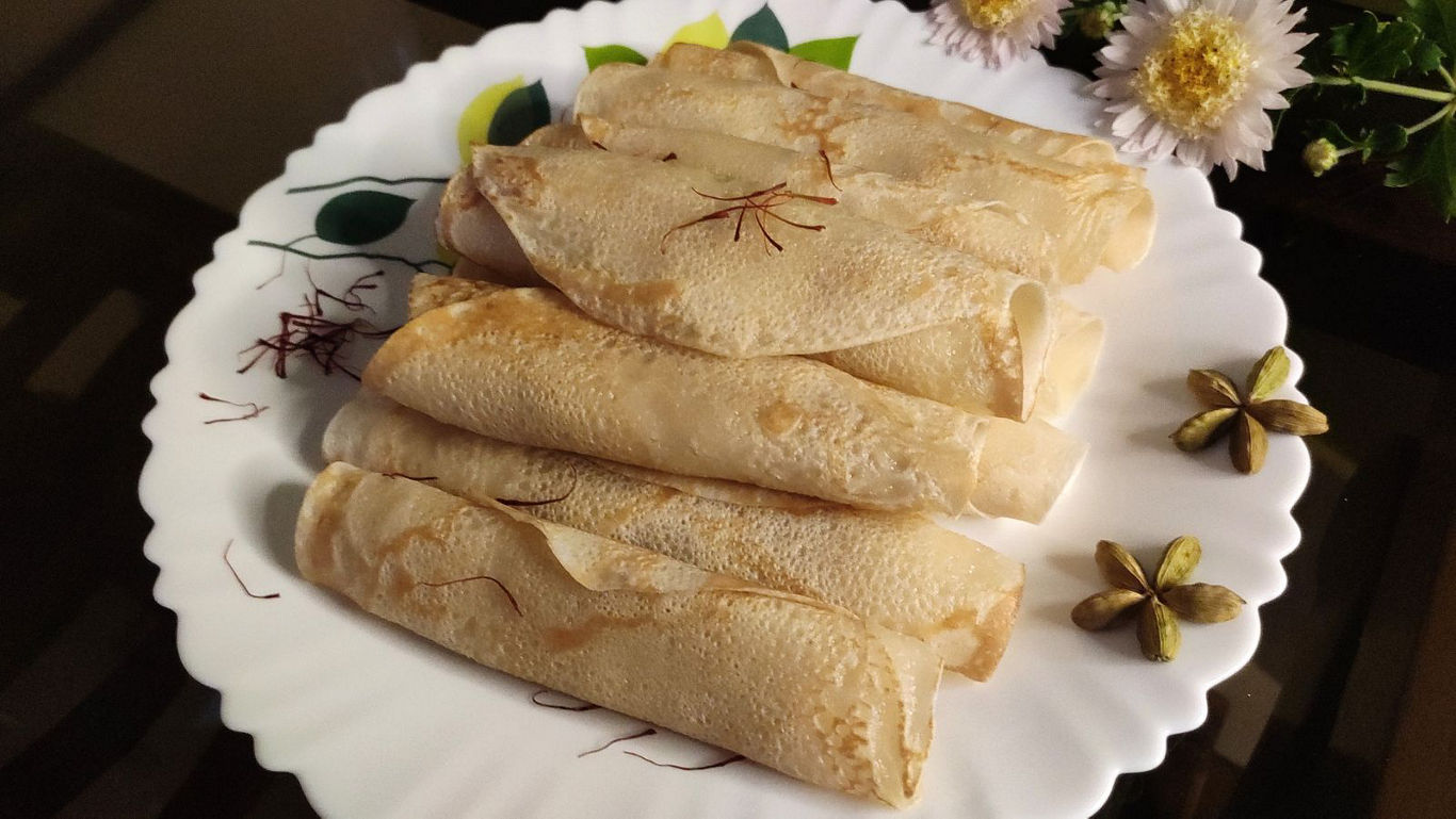 Patishapta Pitha Recipe: Classic Bengali Sweet For Celebrations